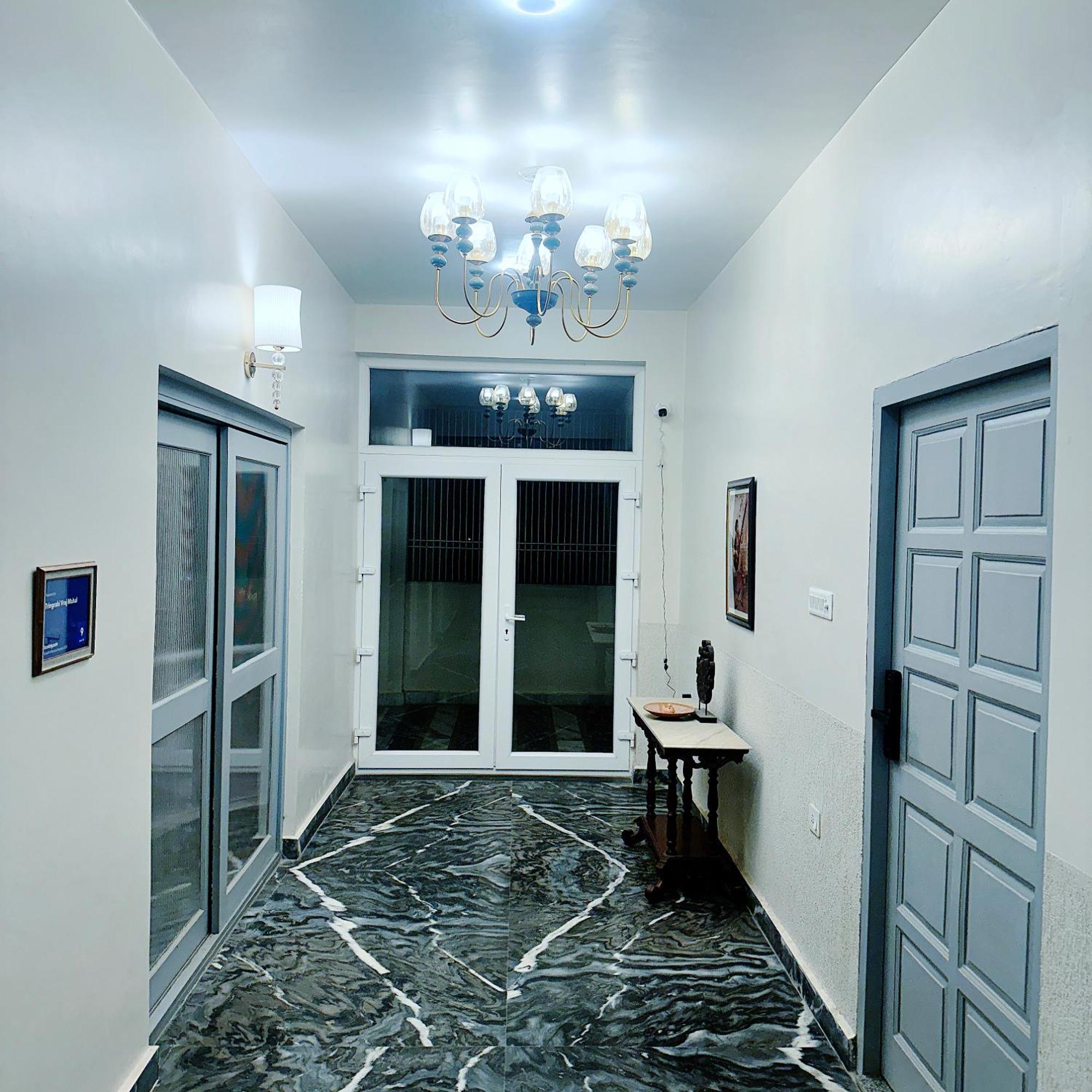 Vraj Vilas Vrindavan Exterior photo